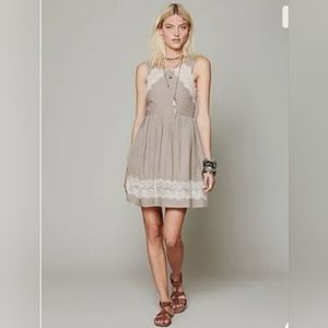 FREE PEOPLE Georgia Lace Detail Dress in Tea (Neutral) Size 2 / XS